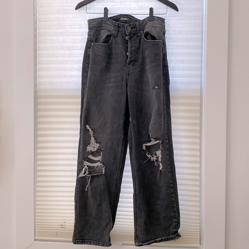 Wild Fable black ripped jeans size 4